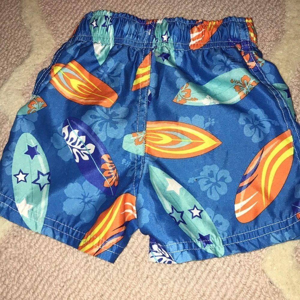 Circo trunks - Picture 2 of 3
